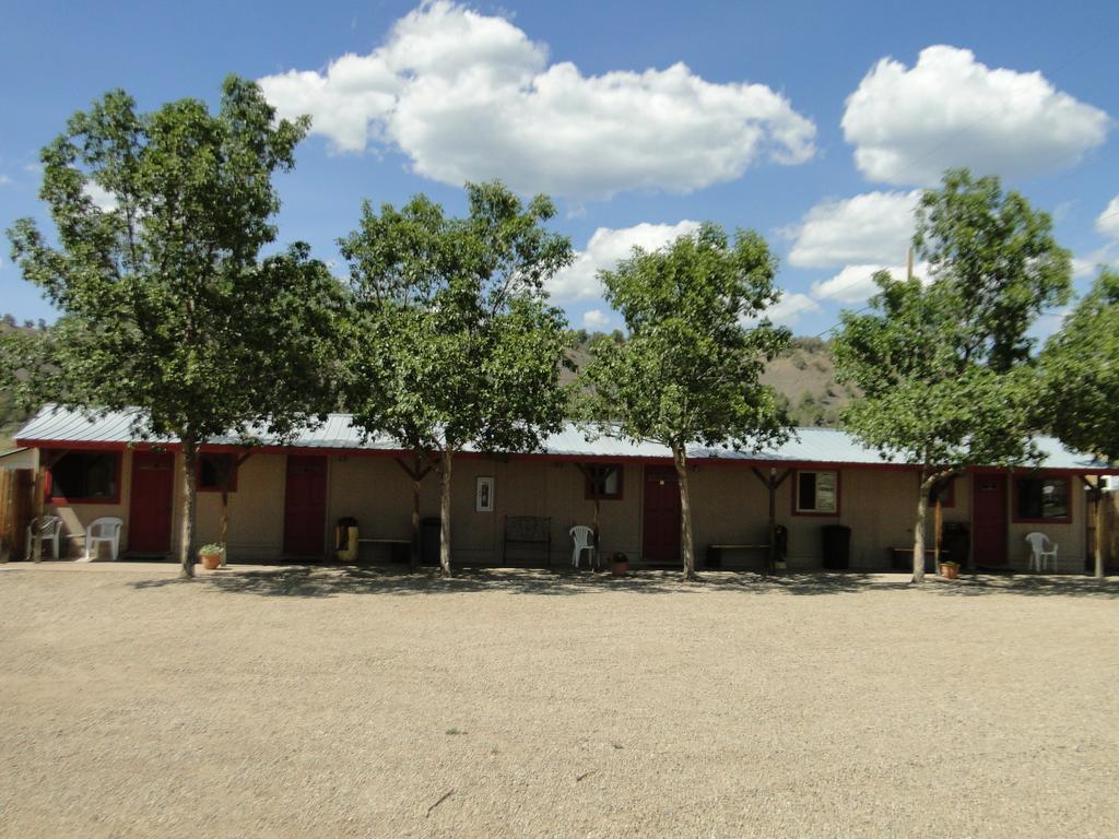 Ms. Kitty'S Country Inn Mancos ภายนอก รูปภาพ